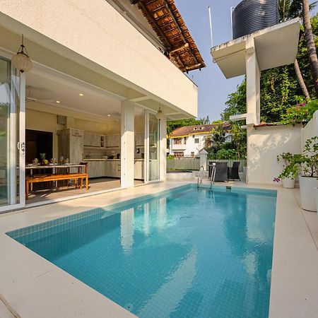 Elivaas 4 Bhk Villa Near Beach With Private Pool & Bar - Casa Boa Vida Candolim Ngoại thất bức ảnh