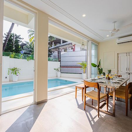 Elivaas 4 Bhk Villa Near Beach With Private Pool & Bar - Casa Boa Vida Candolim Ngoại thất bức ảnh