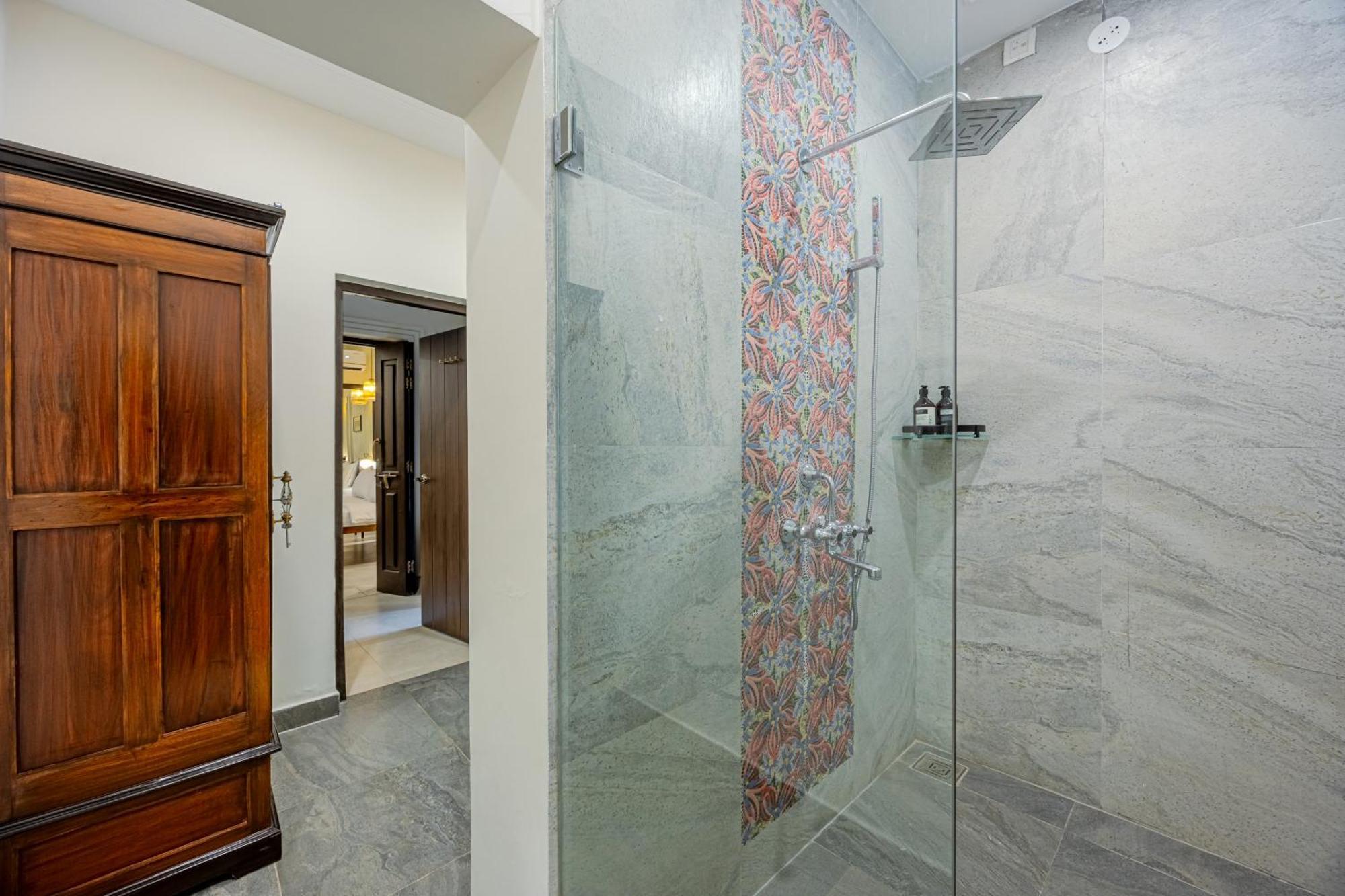 Elivaas 4 Bhk Villa Near Beach With Private Pool & Bar - Casa Boa Vida Candolim Ngoại thất bức ảnh
