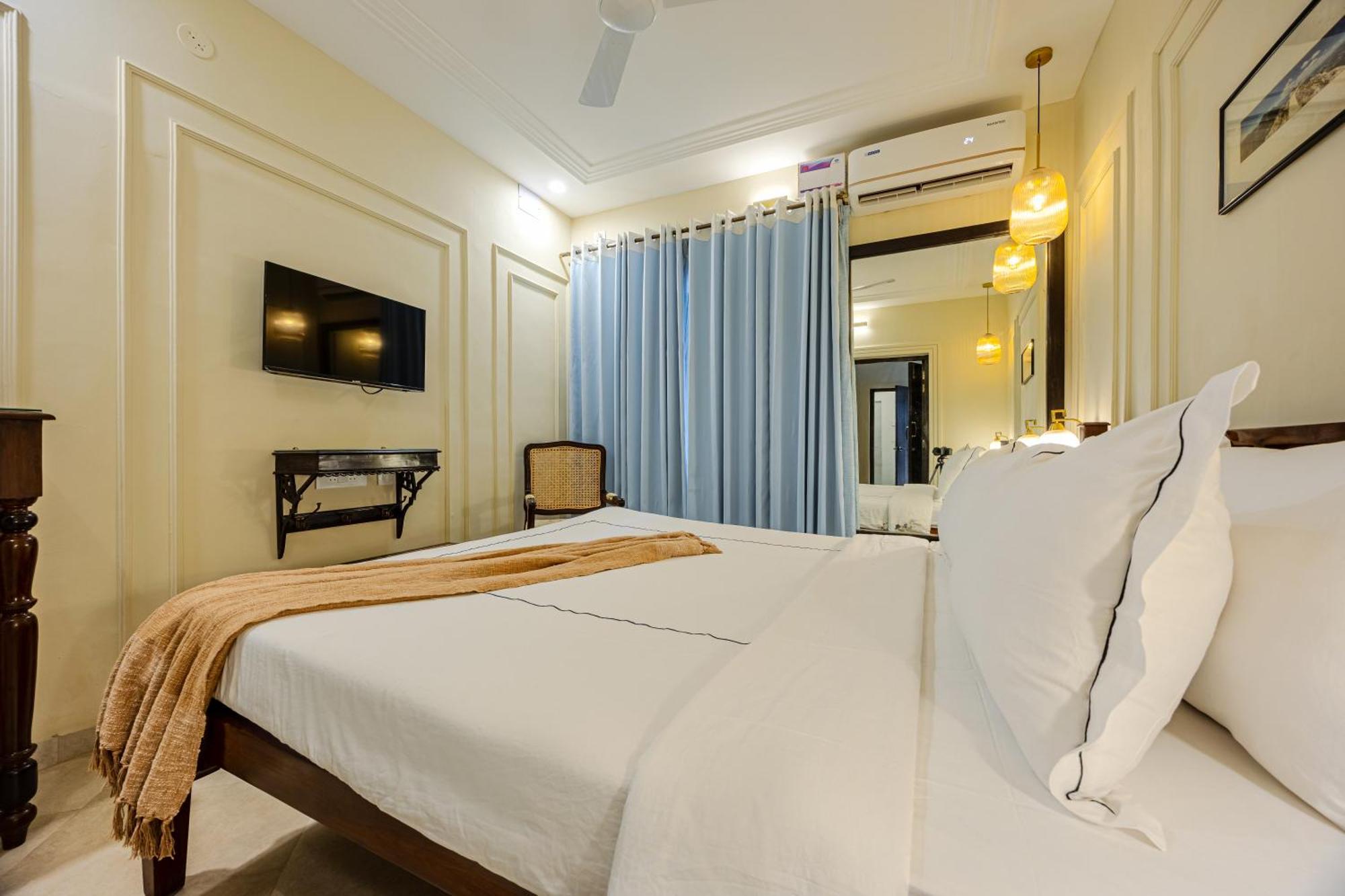 Elivaas 4 Bhk Villa Near Beach With Private Pool & Bar - Casa Boa Vida Candolim Ngoại thất bức ảnh
