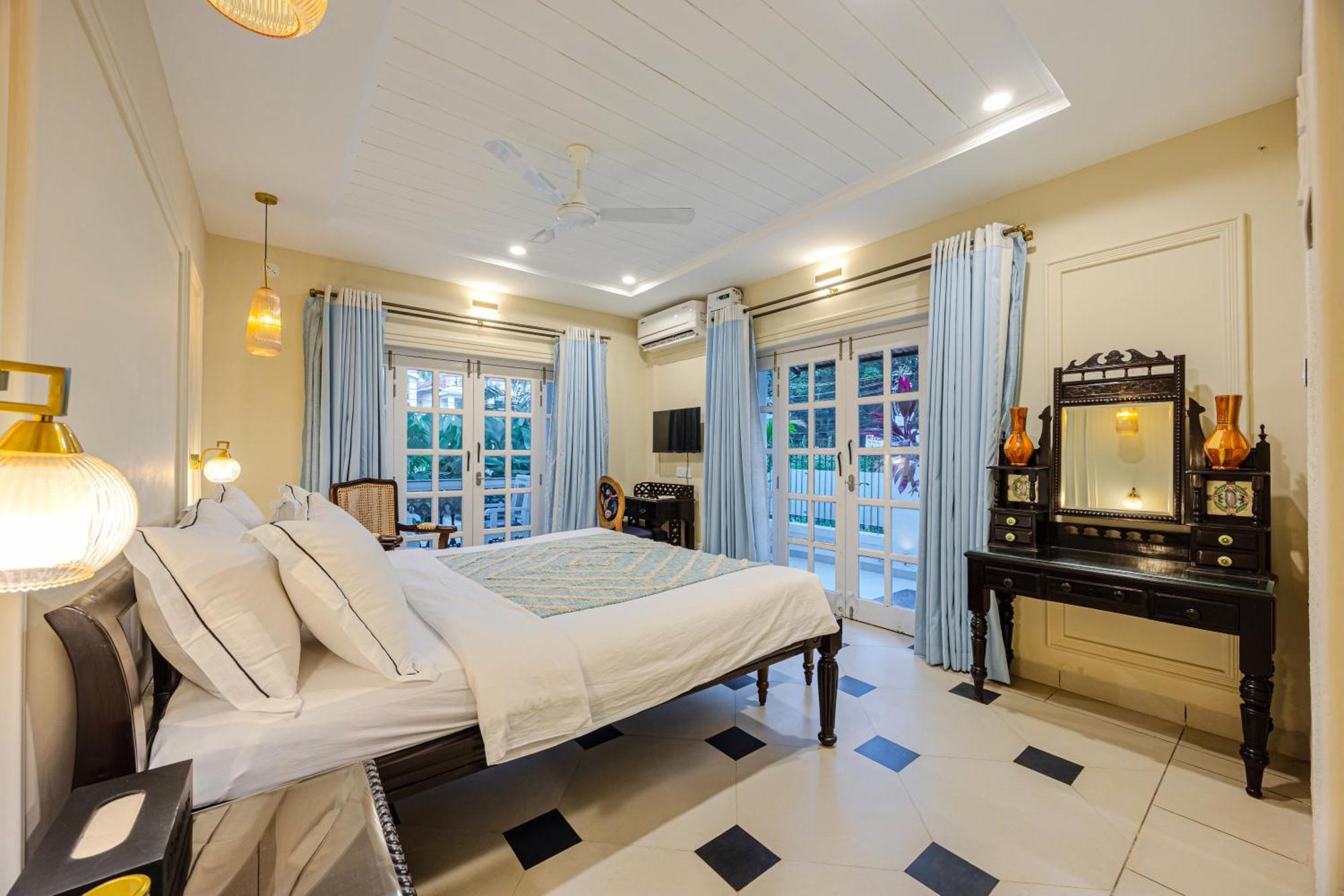 Elivaas 4 Bhk Villa Near Beach With Private Pool & Bar - Casa Boa Vida Candolim Ngoại thất bức ảnh