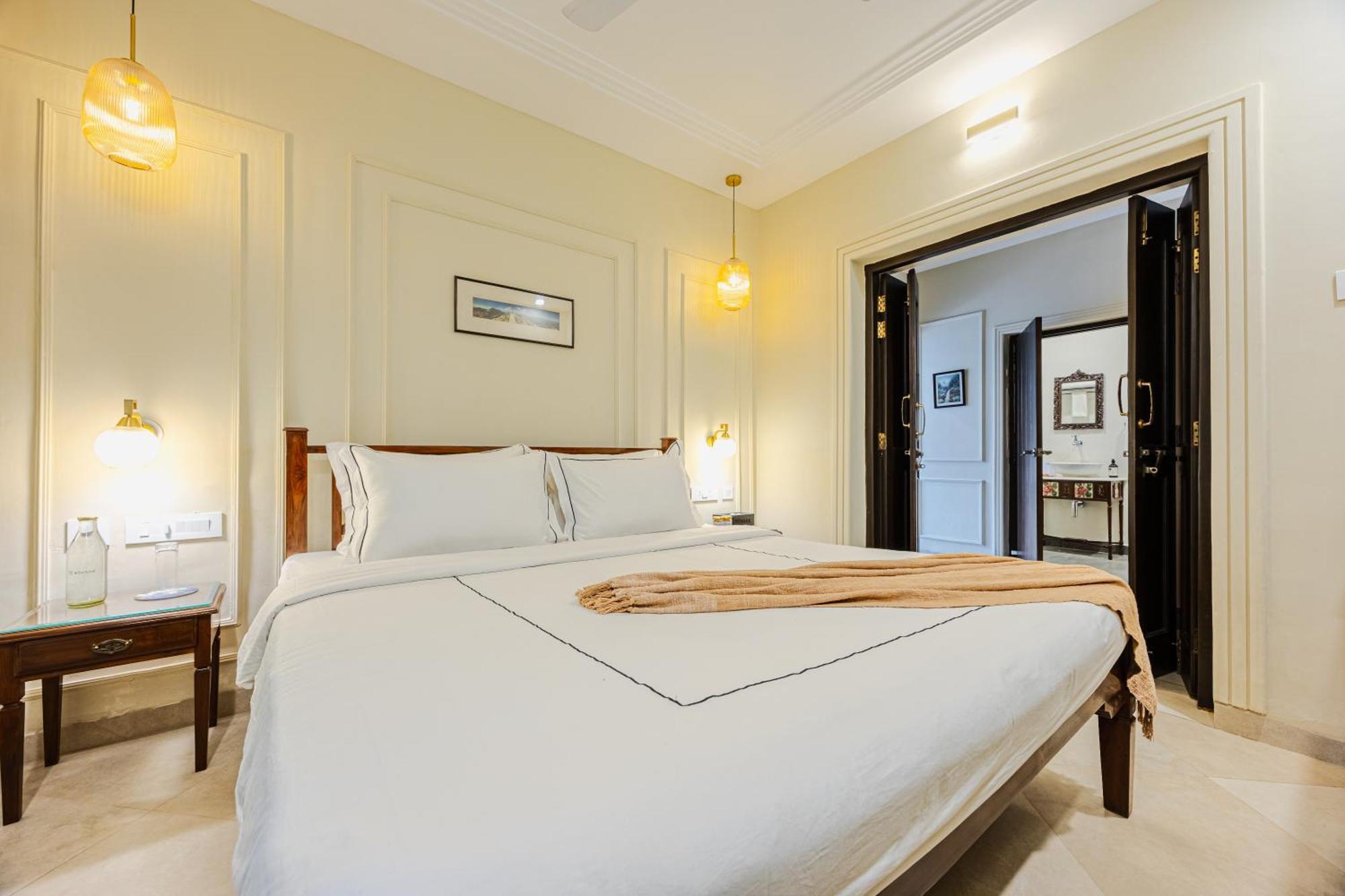 Elivaas 4 Bhk Villa Near Beach With Private Pool & Bar - Casa Boa Vida Candolim Ngoại thất bức ảnh