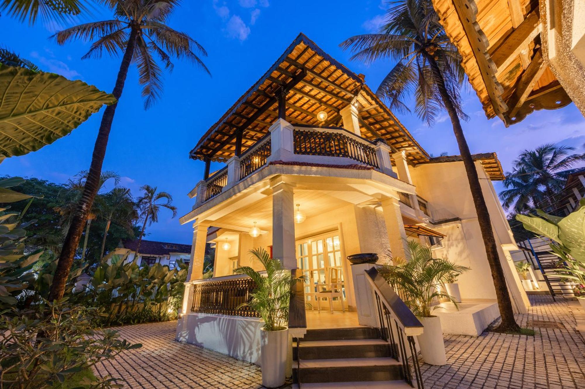 Elivaas 4 Bhk Villa Near Beach With Private Pool & Bar - Casa Boa Vida Candolim Ngoại thất bức ảnh